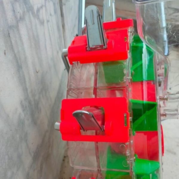 Plastic Hand Pushed Single Box Seeder - Image 3